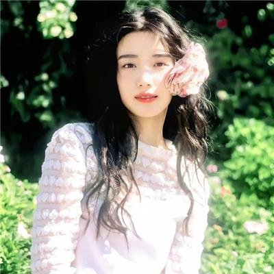 穿越成为比比东